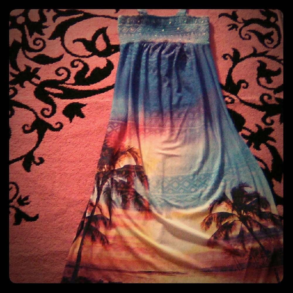 A dress from a smoke and pet free home.